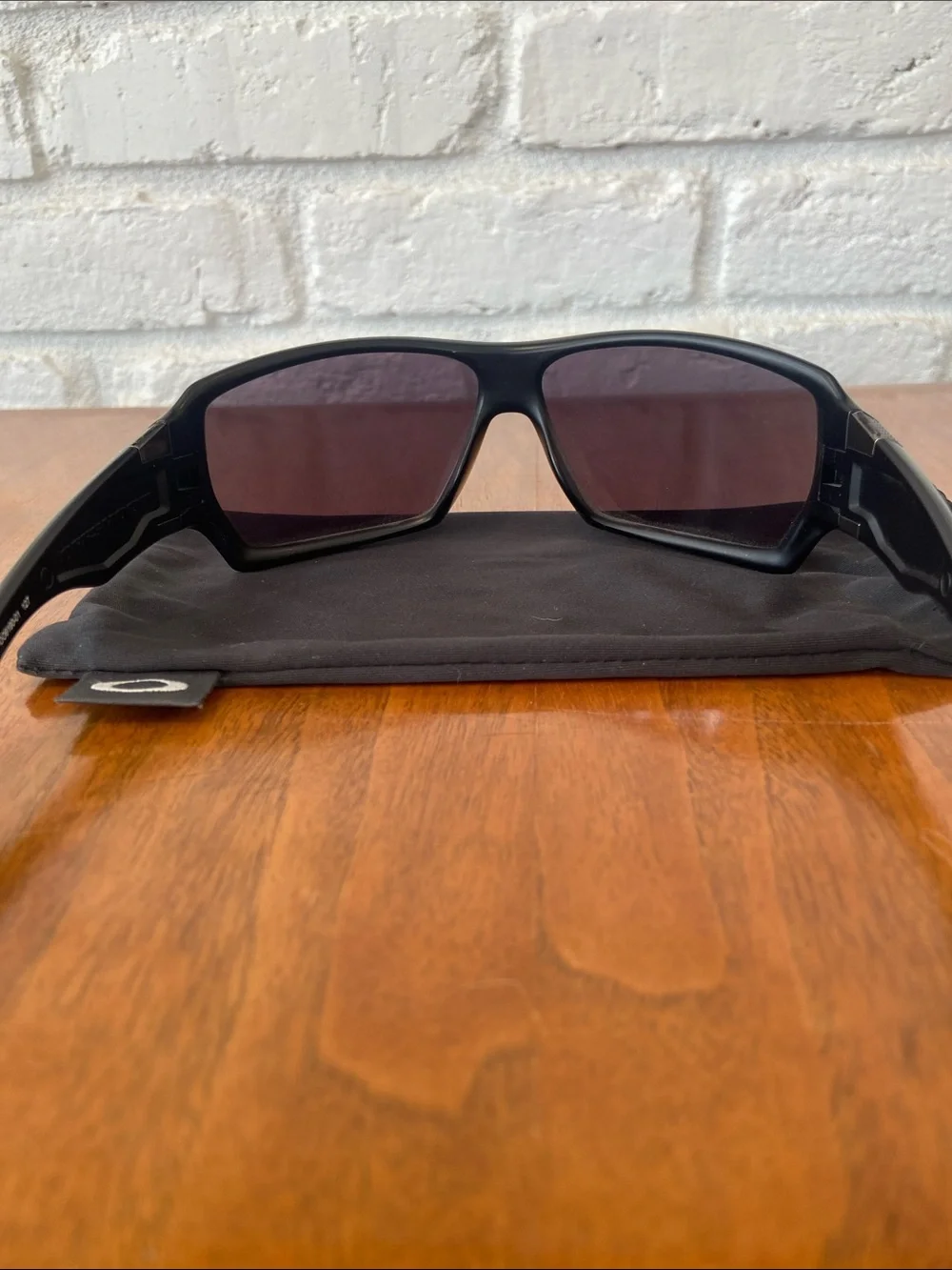 Vintage Oakley Dart Black Wrap Shield Sunglasses with Dark Lenses